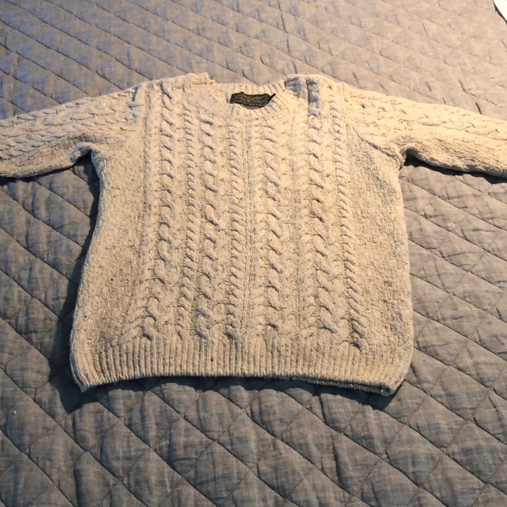 Cable knit cashmere sweater size M